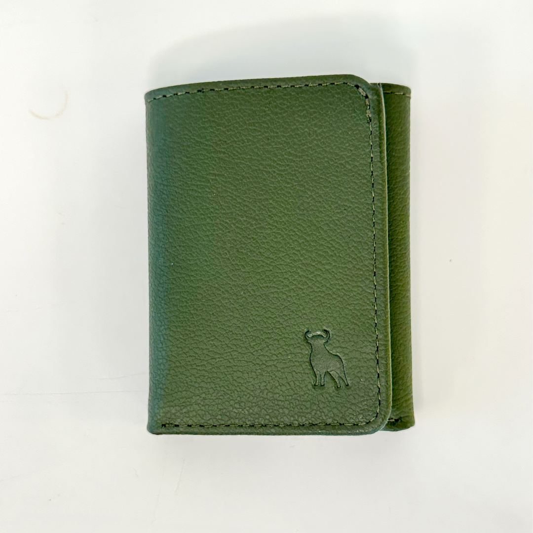 Billetera vertical verde