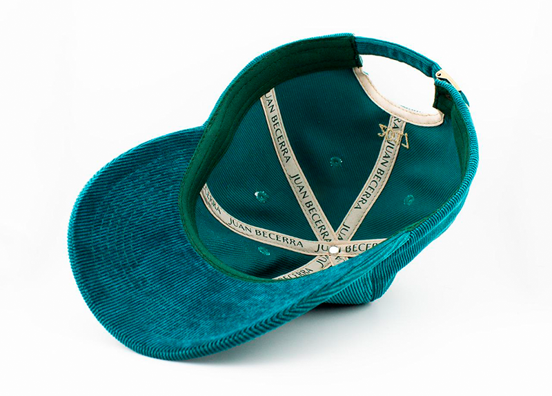 Cachucha en pana verde